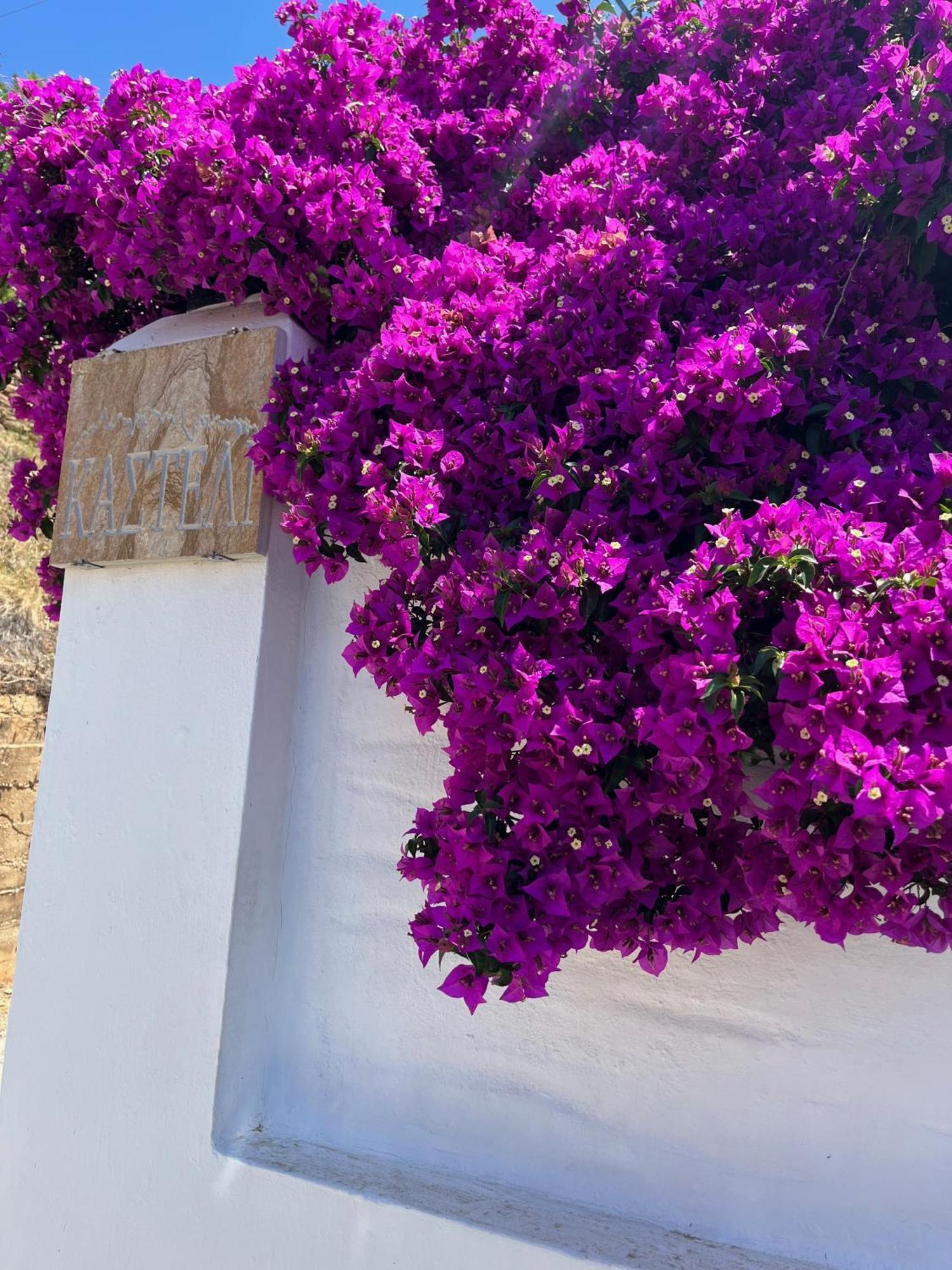 Villa Kasteli - Secret Beauty In The Mountains Каристос Экстерьер фото